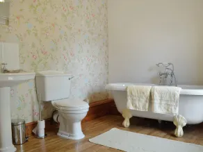 4 bedroom accommodation in Llanbedrgoch, near Benllech - Image 3