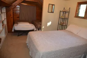 Cabine privée, propre, 20 min. du centre-ville de Pittsburgh, 1 brm +. loft 6 personnes - Image 4