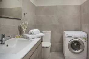 Grand View Maisonette - Image 3