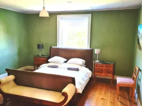 Charming 6 bedroom House & Horse Farm - Sleeps 12 - Image 5