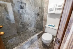 Great for Families 3 bed 3 bath Plaza Condo - Image 4