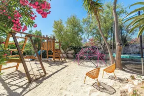Luxurious villa with spa, playground and golf course - Image 4