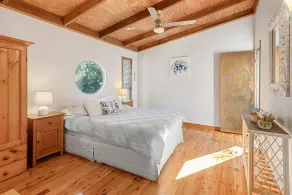 New kitchen, water views and pet friendly - Image 5