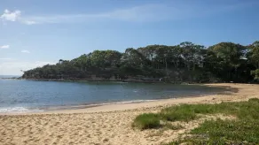 Pet frendly, sleeps 11, stroll to beach and cafe - Image 5