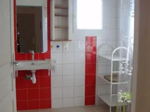 Gîte authentique avec cheminée, terrasse privée, accessible PMR, pêche et activités ULM - Vendée - Image 3