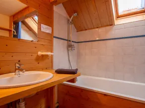 Le Baoùba Hameau des Chazals Nevache Hautes Alpes - Image 3