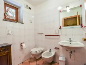 Beautiful apartment in villa for 8 people with WIFI, TV, balcony and pets allowed - Image 2