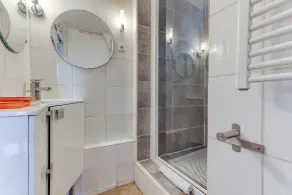 Parisian Cocoon 1bdr Flat - Prime Loc le Marais - Image 2