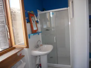 Typisk hus i landsbyens centrum - Image 3