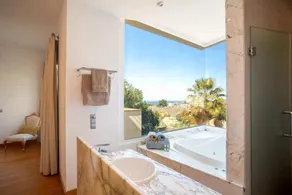 Modernt hus med pool, havsutsikt och 3km från stranden i Tarifa - Image 3
