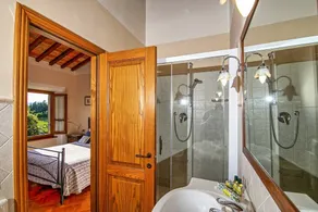 Villa en Bibbiena con 6 habitaciones, capacidad 15 - Image 3
