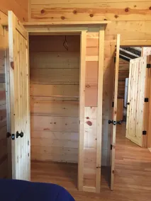 Handgefertigte Blockhütte, nur wenige Minuten von Ihrem Outdoor-Abenteuer entfernt - Image 2