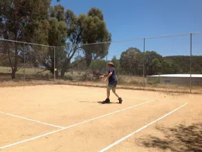 30 acres, canchas de tenis, hoyos para nadar, fogata, pesca, caminatas y familia - Image 2