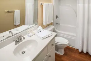 Williamsburg | Family Heritage Stay | Pool + Hot Tub | 2BR Condo - Image 4