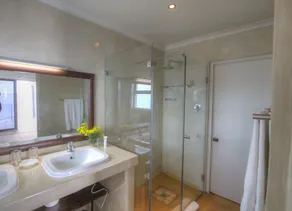 Whale Huys: Direkte ocean-front villa, 4BR / BA, Wifi, Infinity Pool - Image 3