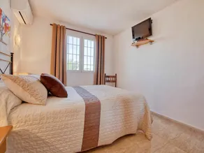 Beautiful private villa with private pool, WIFI, A/C, TV, terrace, pets allowed and panoramic view - Image 5