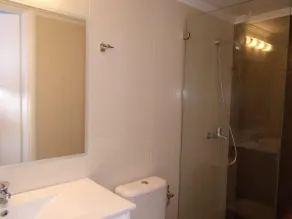 Quiet apartment, perfectly located and very comfortable - Image 2