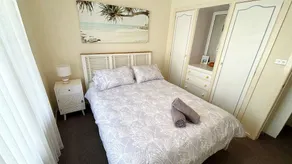 Chel-sea - Modern 3-bedroom home with a sleep out in the garage in peaceful Hat Head - Image 5