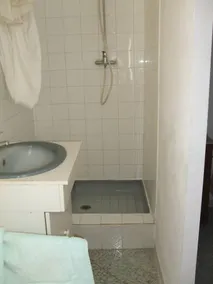 Bright moderne villa, beliggende på en bakke med udsigt over Rhone. - Image 4