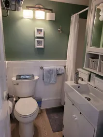 Beach House, Walking distance to downtown! - Image 2