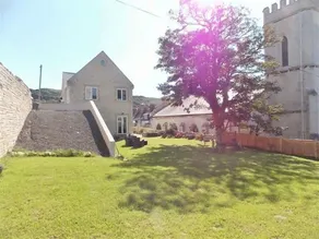 ST JOHNS VIEW, pet friendly, with open fire in Fortuneswell - Image 4