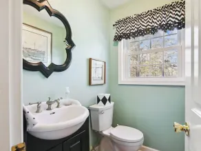 Short drive to Downtown Cambridge | Private Dock | Guest House | Pool | Hot Tub - Image 3
