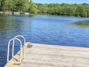 Luxury Cedar Cabin on the Lake with Heated Pool & Hot Tub. Close to Ski resort - Image 3
