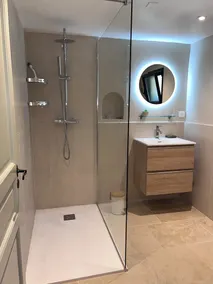 Renoveret fåreband i Provence på et enestående sted med swimmingpool - Image 3