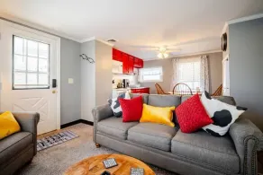 Newly Remodeled 1-BR Close to Everything yet Very Private - Image 4