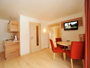 Small, quiet double room - Pension-Appartements Bergkristall - Image 5