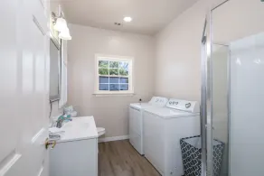 Ranch house/pool and spa/minutes to wineries/Watch hot balloon - Image 2
