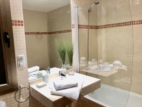 Villa Caprice, Finca STYLISH HOST, Heated Private Pool, High-Speed Wifi. - Image 2