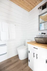 The Cliff Hanger with Hot tub and Ocean views - Image 2
