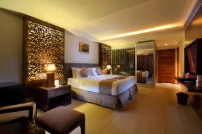 One Bedroom Villa, Private Pool, 5 minutes drive from the heart of Seminyak - Image 5