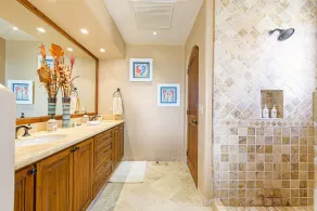 C301 Oceanview Penthouse with infinity pool and jacuzzi - Image 5