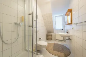 Design Apartments - Innenstadt, Apt 2 - Image 2