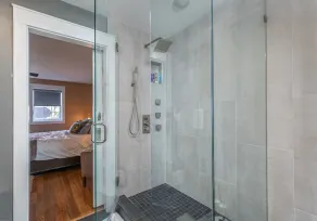 The Residence - Luxury 3 BR apt in downtown Danville - Image 4