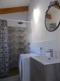 Great vacation home close to the beach with private, heated pool - Image 3