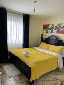 Inviting 3-Bed Apartment in Nairobi - Image 5