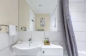 Beautiful 2 Bedroom Apartment Glasgow West End Sleeps 4/5 - Image 2