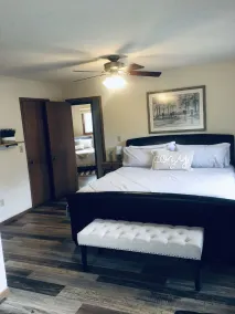 Warm and cozy property<br>2 miles to Mayo and St. Mary’s. 4 bedrooms, 3 bathrooms.<br> - Image 5