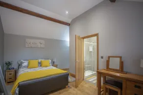 HEREFORDSHIRE – Little Oak: Charming Rural Cottage, Sleeps 2, Cozy Getaway - Image 4