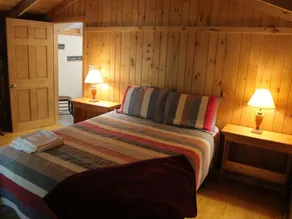 Das Schulhaus in Gilmore Camps am Kezar Lake - Image 2
