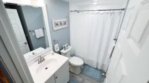 Quaint Cozy Beach Cape Escape - Image 4