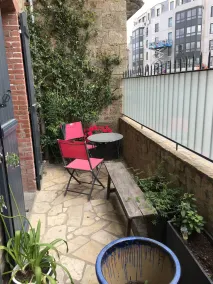 Joli studio de 32 M2 avec courette privative de 12 M2 - Image 5