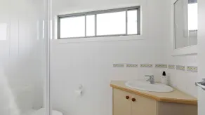 Andrea and Nigel's Beach House - Image 2