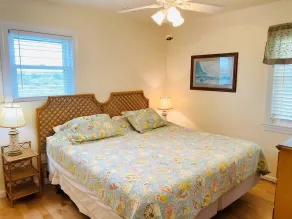 Serenity Now 3 Bedrooms 1 Bathroom Home - Image 5