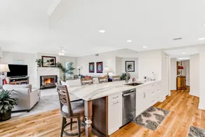 Lovely Amelia Island Condo with pool, W/D & central AC - Image 2