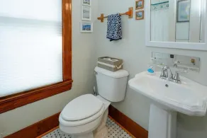 Close to the beach and town! | 4 Bedroom, 2.5 Bath, Close to the beach and town! |4 bed, 2.5 bath - Image 5