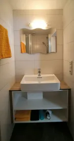 Grand appartement pour famille et amis avec un panorama sur la montagne, WiFi gratuit - Image 3